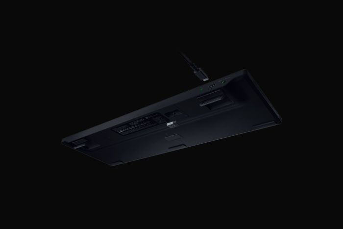 Клавіатура механічна BlackWidow V4 Low-profile HyperSpeed, 104key, Green Switch, USB-A/WL/BT, EN, RGB, чорний